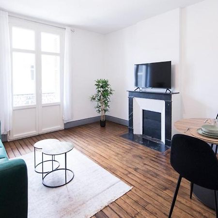 Appartement Avec Balcon A 250 M De La Gare, Hyper Centre Тур Экстерьер фото